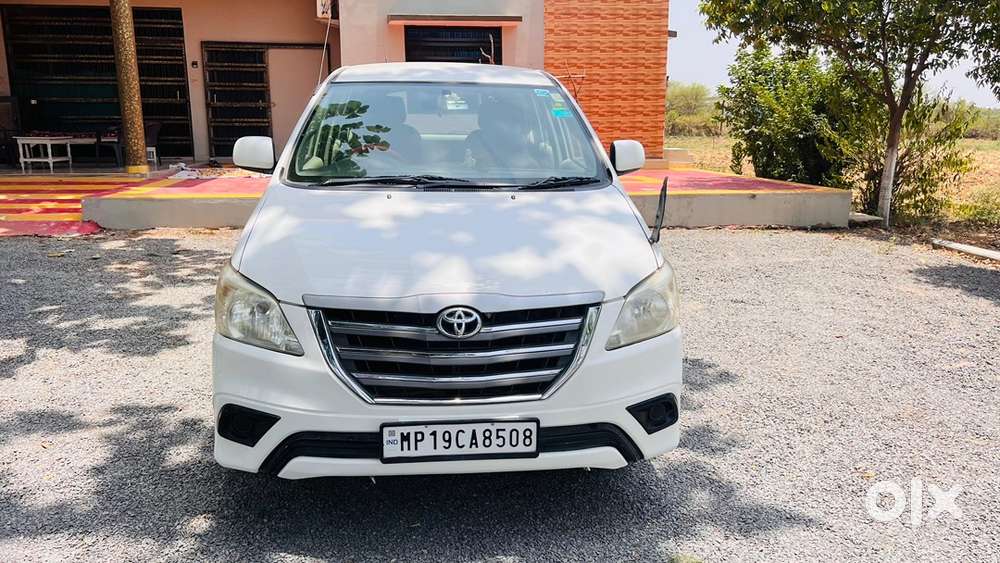 Toyota Innova 2013 Diesel Well Maintained