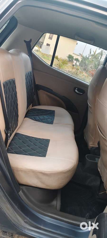 Hyundai I10 Sportz, 2016, Petrol