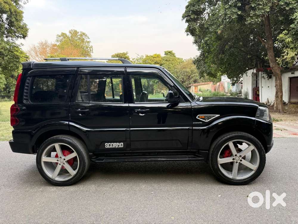 Mahindra Scorpio S6 Plus, 2017, Diesel