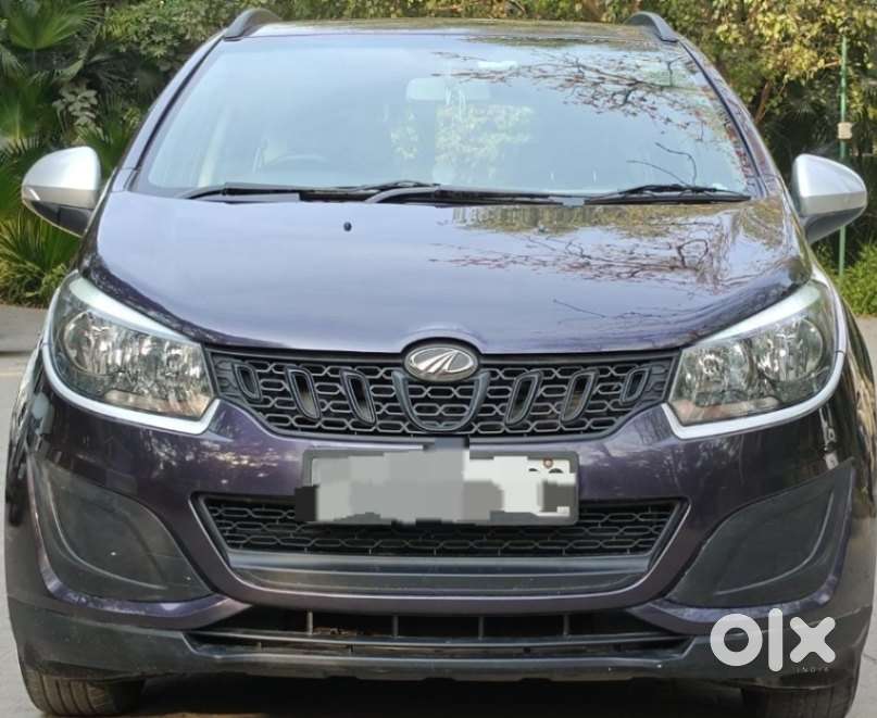 Mahindra Marazzo M6, 2019, Petrol