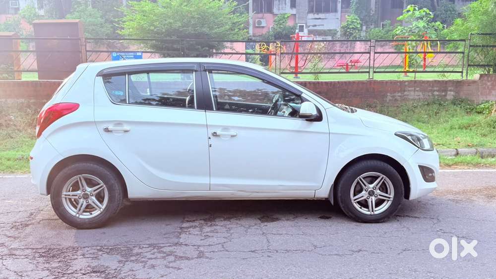 Hyundai I20 Sportz 1.2 Bs-iv, 2013, Diesel