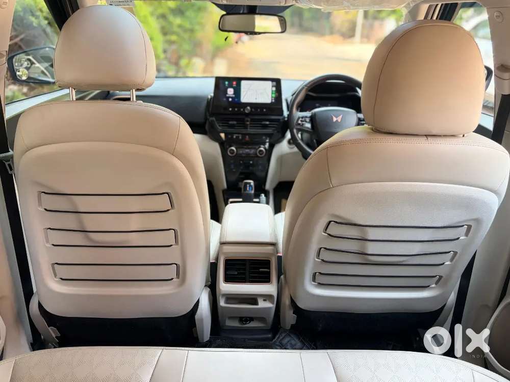 Xuv 400 Ev El (o)39.4 Dual Tone 2024topend Model 7.2 Kw Fast Charge