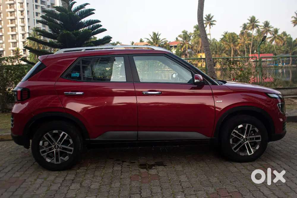 Hyundai Venue Sx(o) Turbo Dct 2023  Top Variant  Excellent Condition