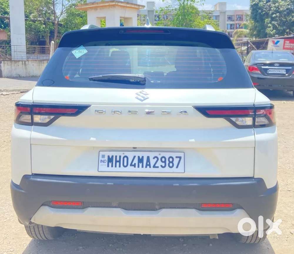 Maruti Suzuki Brezza 1.5 Zxi Cng Dual Tone, 2024, Cng & Hybrids