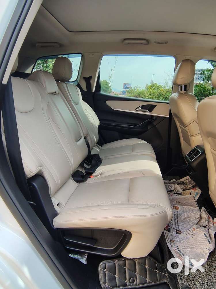 Mahindra XUV700 2.2 AX 7 Diesel MT Str, 2022, Diesel