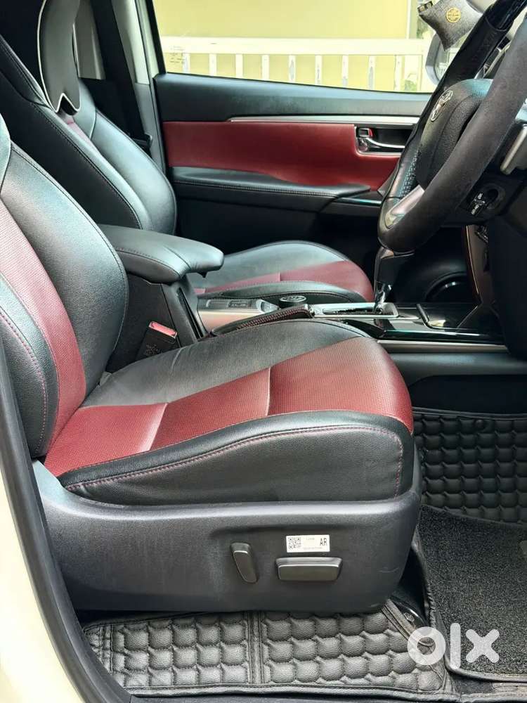Toyota Fortuner Legender 2022