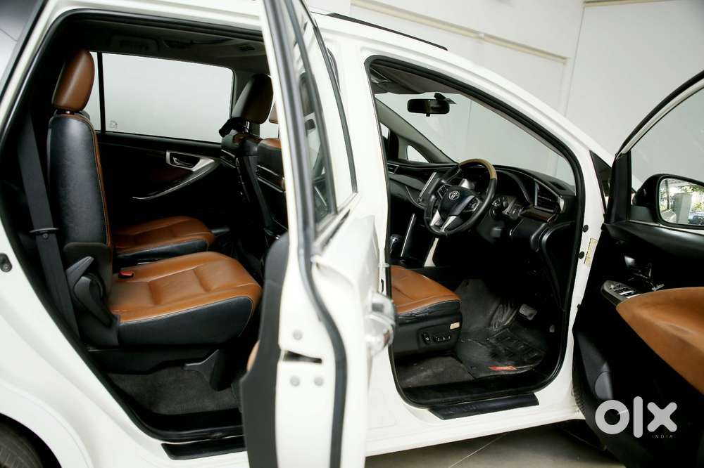 Toyota Innova Crysta 2.8 Zx At, 2016, Diesel