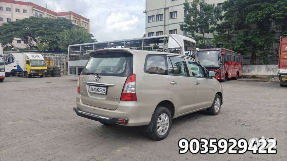 Toyota Innova 2.5 V 7 Str, 2009, Diesel