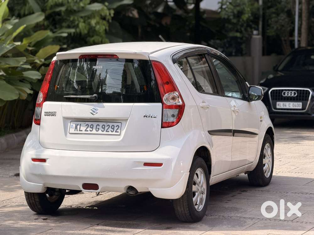 Maruti Suzuki Ritz Zxi Abs, 2013, Petrol