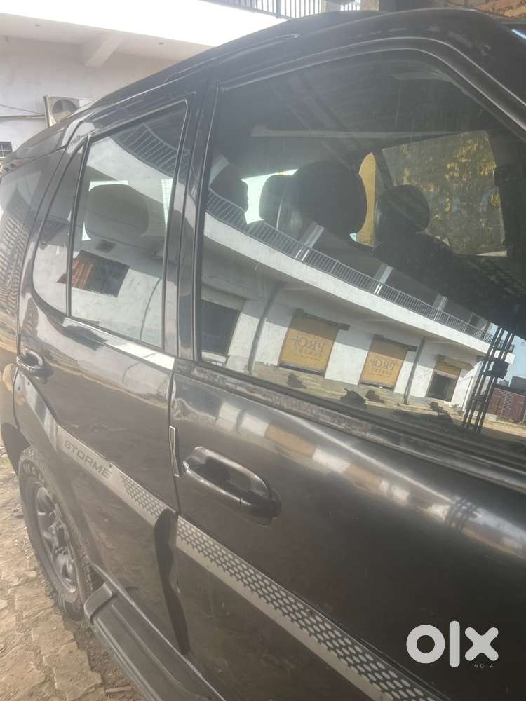 Tata Safari Strom
