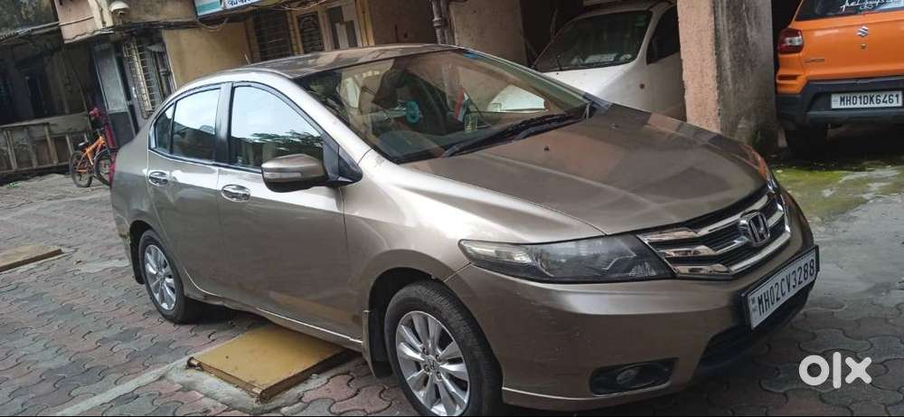 45,000 Km | Automatic | Original Paint | Same Family Since New