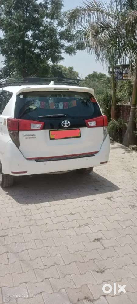 Toyota Innova Crysta 2023