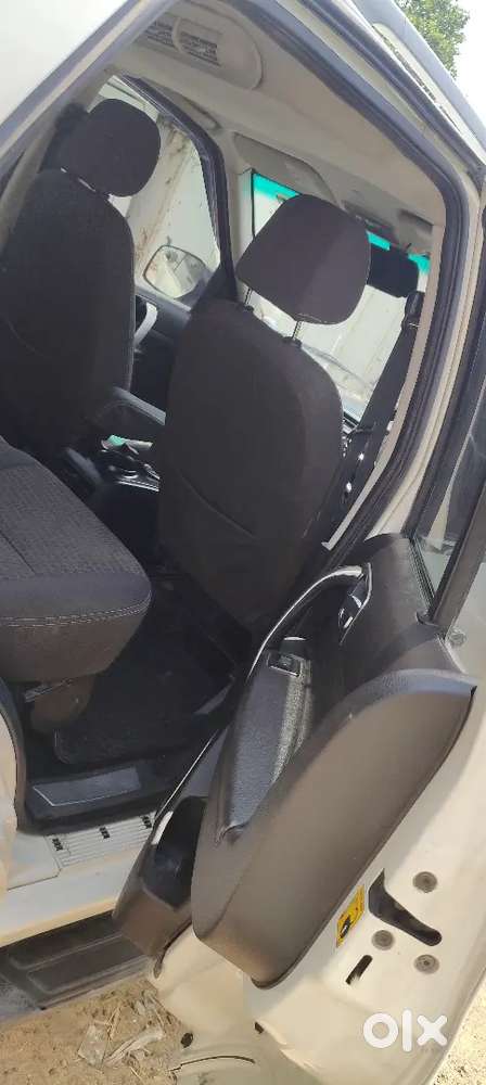 Tata Safari Strome