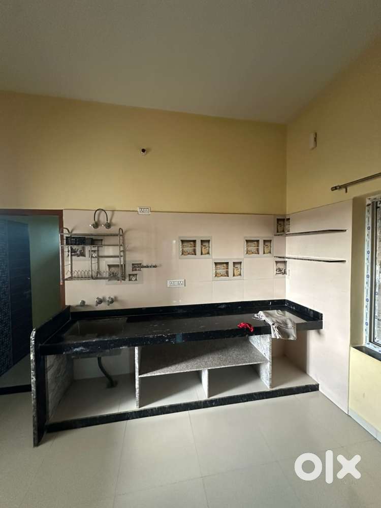 Flat rent in sikar only for 8000