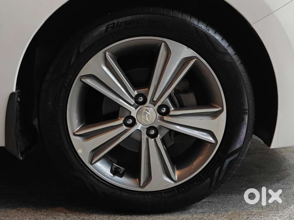 Hyundai Verna 1.6 Sx (o) Vtvt, 2018, Petrol