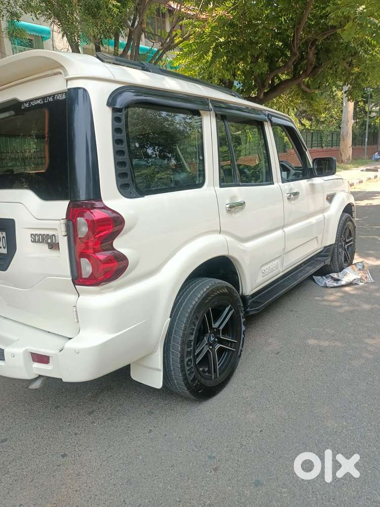 Mahindra Scorpio S6 Plus, 2016, Diesel