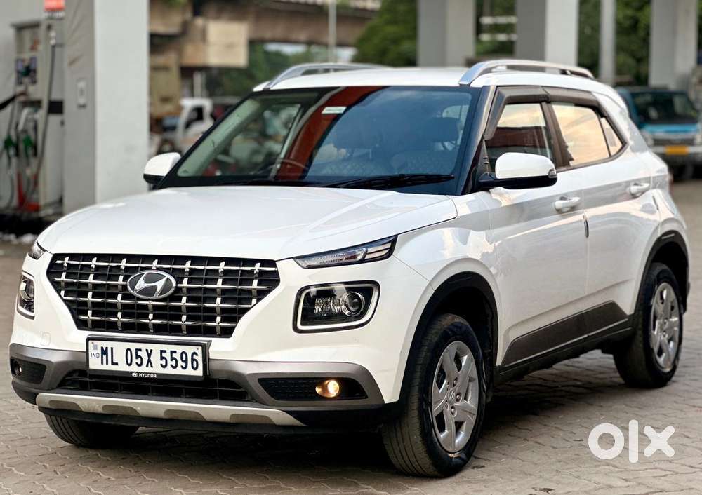 Hyundai Venue 1.2 S Plus, 2022, Petrol