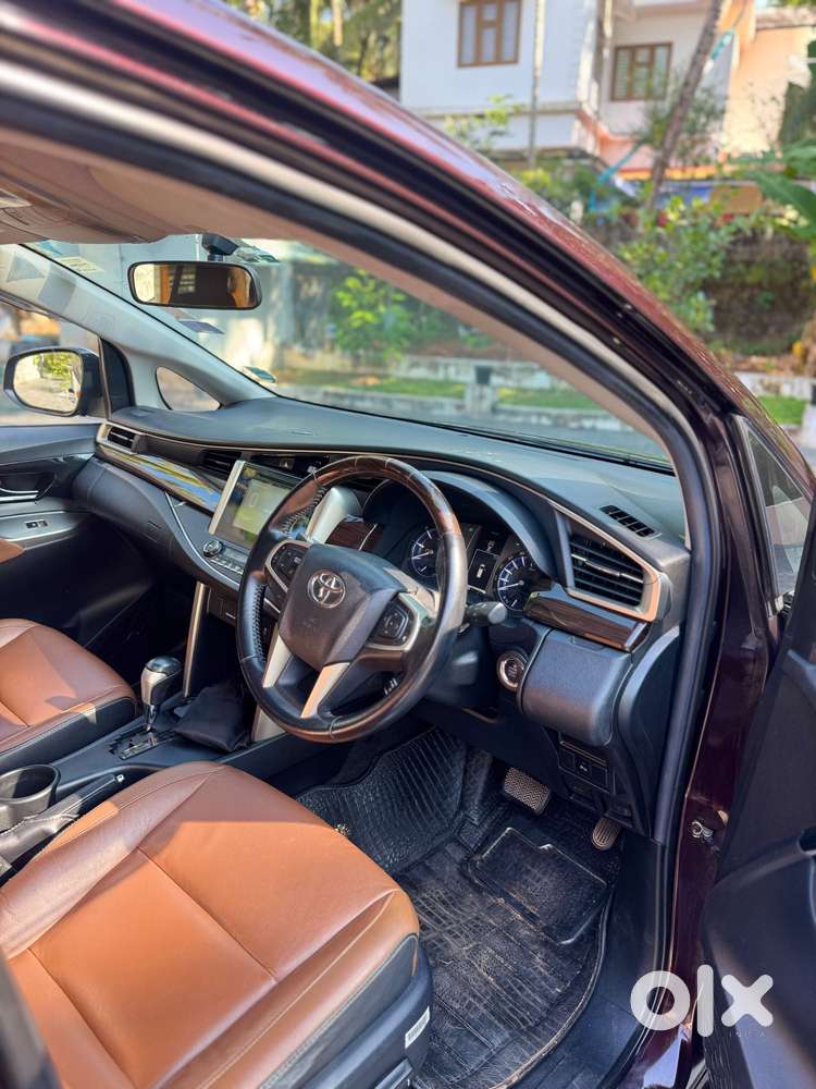 Toyota Innova Crysta 2.8 Zx At, 2016, Diesel