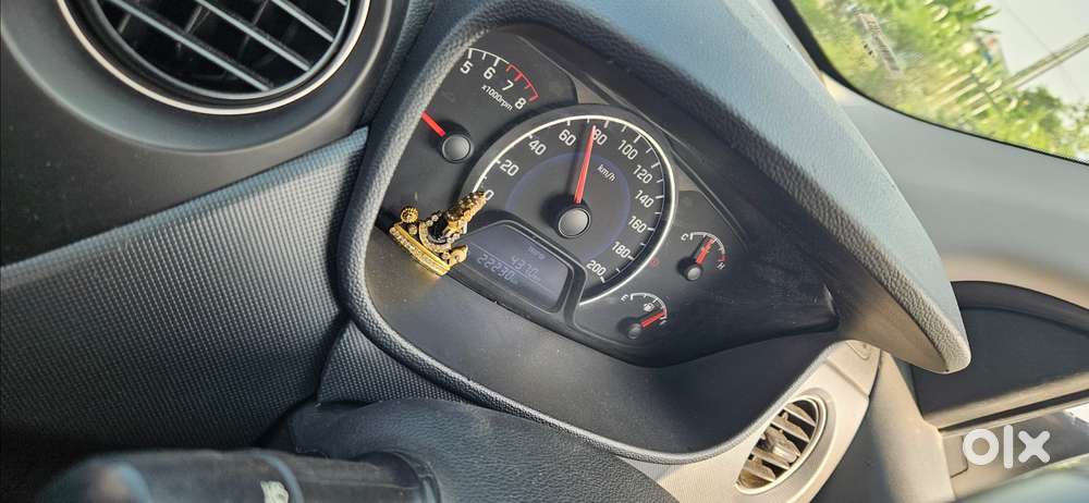 Hyundai Grand I10 Sportz 2018 Dual Tone