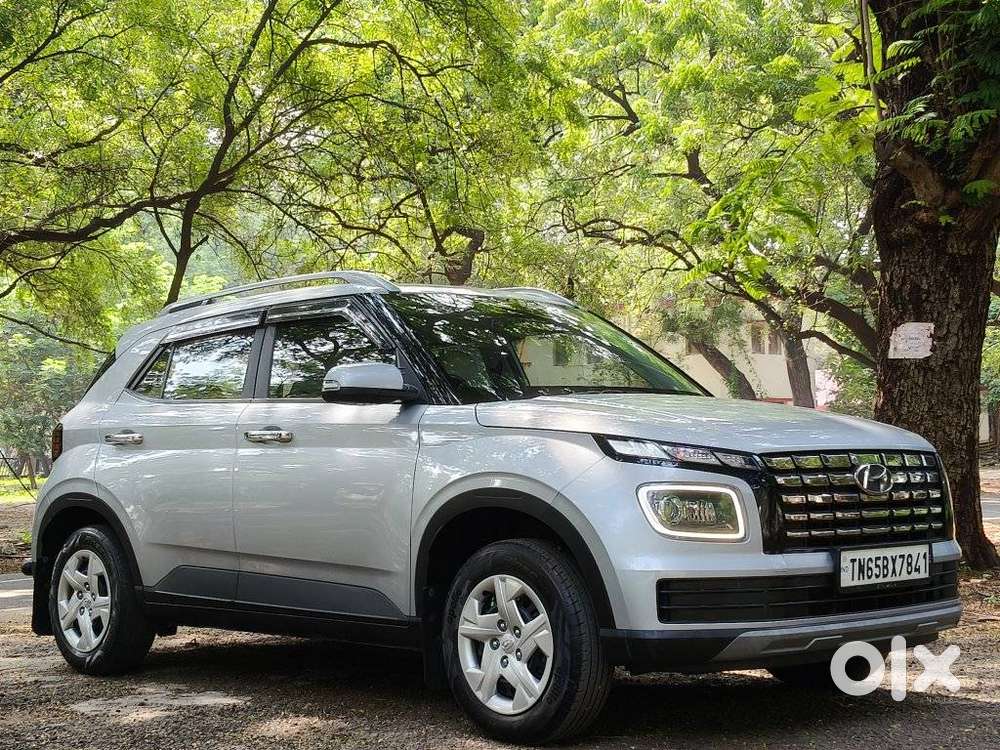 Hyundai Venue Sx Mt, 2022