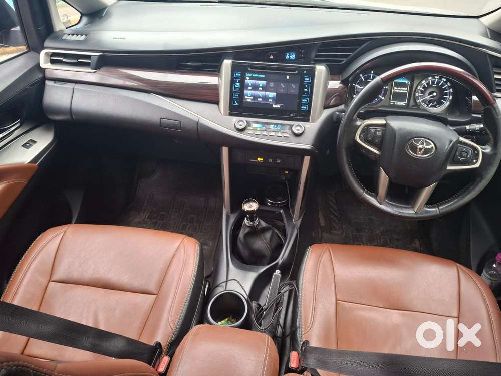 Toyota Innova Crysta 2.4 V 8 Str, 2017, Diesel