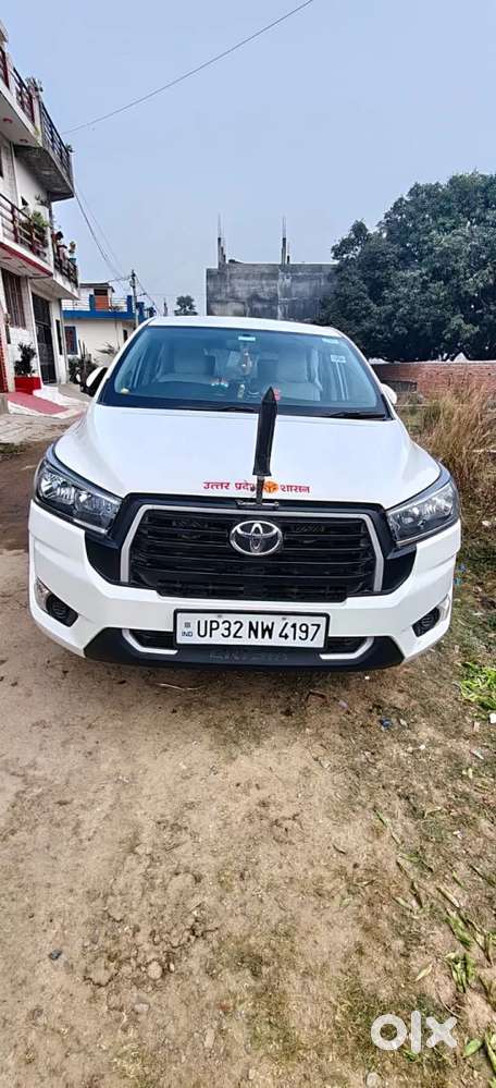 Toyota Innova Crysta 2.4 G Mt 7 Str, 2023, Diesel