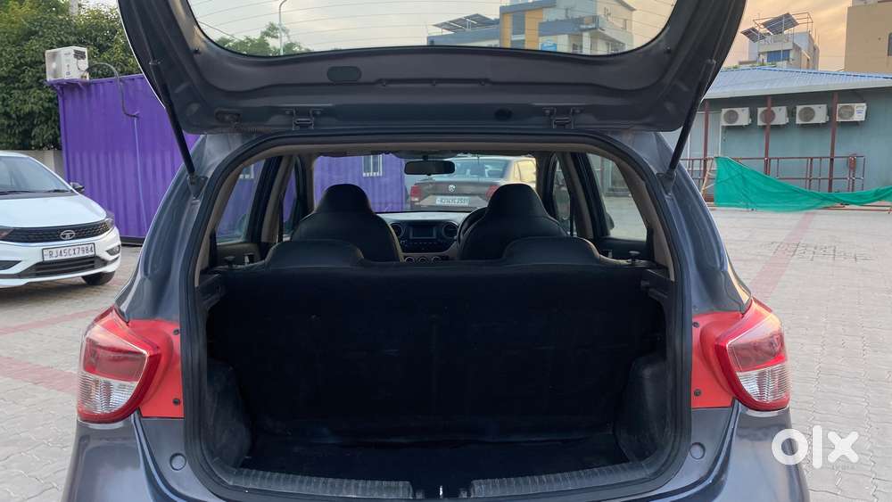 Hyundai Grand I10 Sportz 1.2 Kappa Vtvt, 2017, Petrol