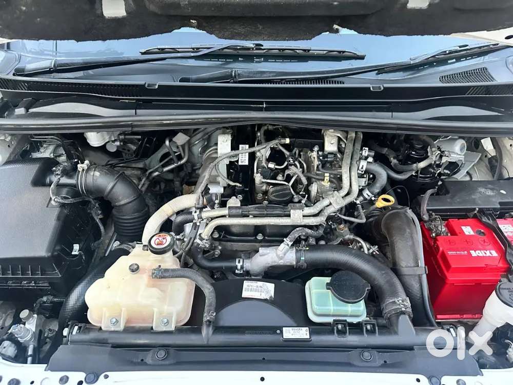 Toyota Innova Hycross 2019