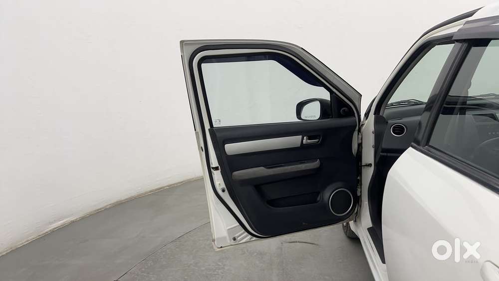 Maruti Suzuki Swift Dzire 1.2 Vxi Bsiv, 2011, Petrol