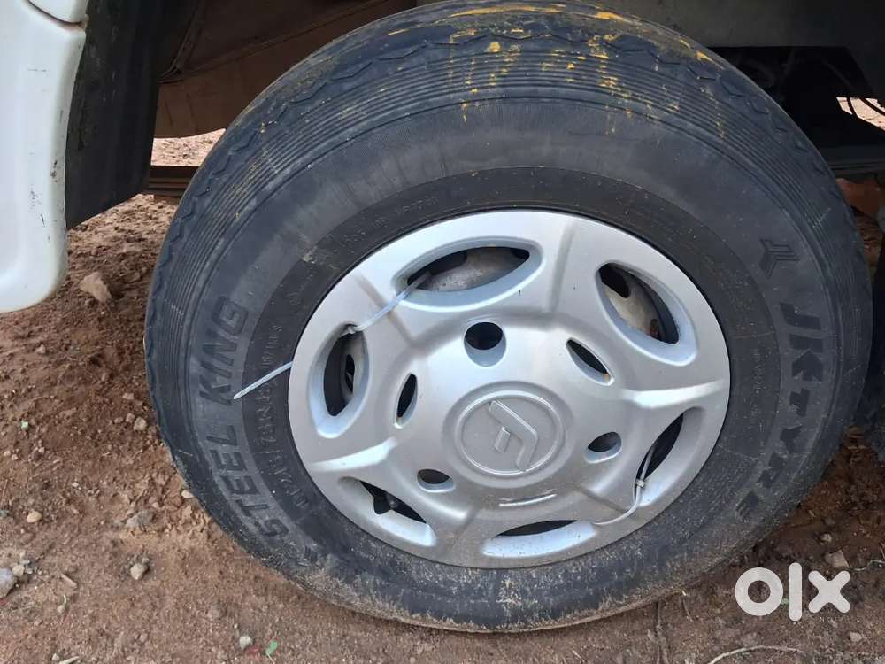 Force Motors Trax 2023