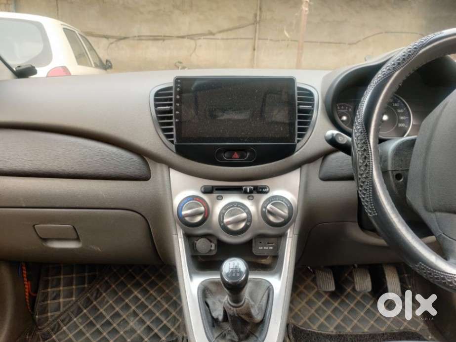 Hyundai I10 Sportz, 2015, Petrol