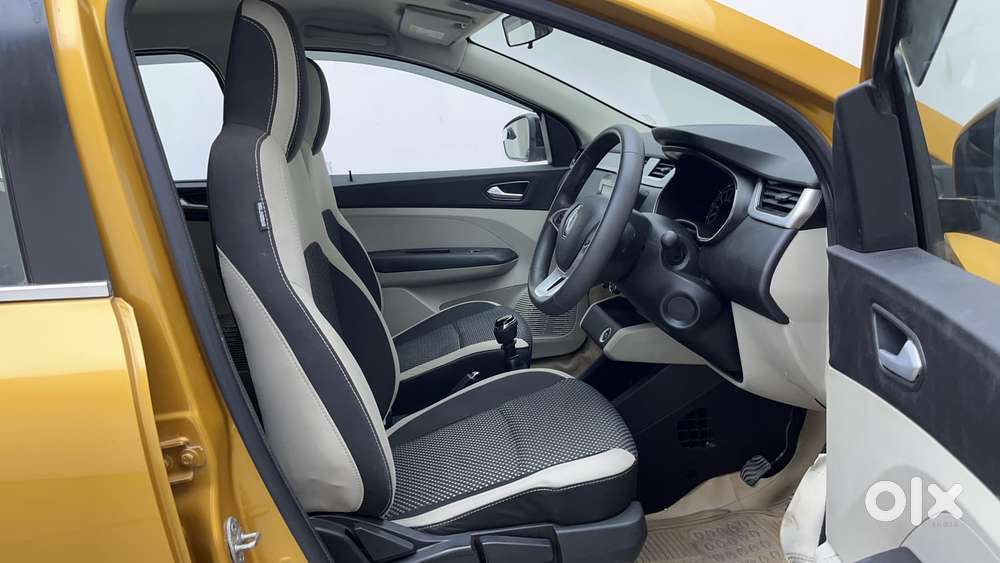 Renault Triber Rxz, 2021, Petrol