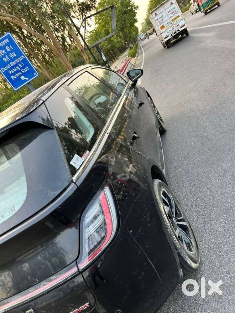 Mg Windsor Ev Essence, 2025, Electric