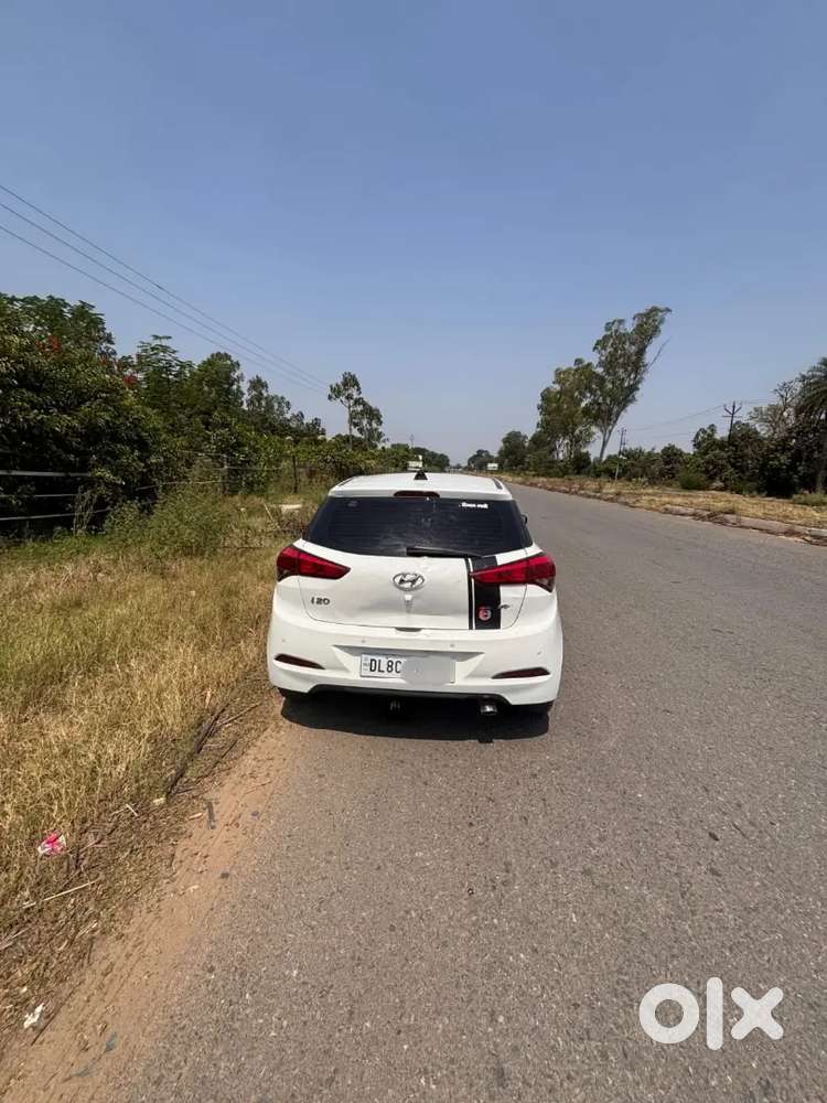 Hyundai Elite I20 2015 Petrol 88000 Km Driven