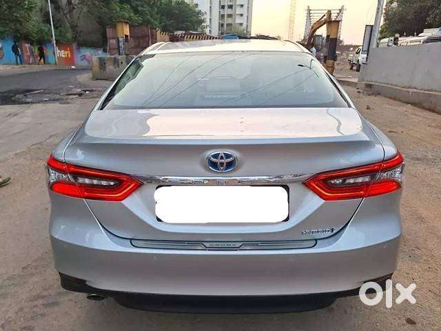 2022 Toyota Camry Hybrid