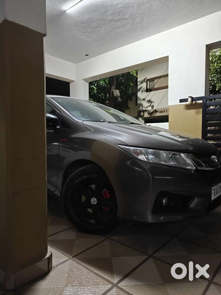Honda City 2015 Petrol Topend Cvt 42kms