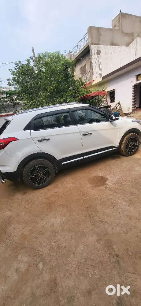 Hyundai Creta 2047 Diesel Well Maintained Converted To Top Modal