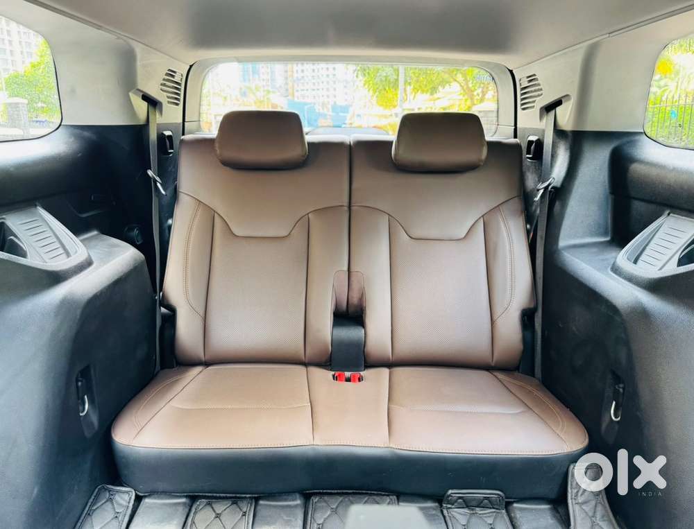 2023 Jeep Meridian Limited (o) 4x2 At