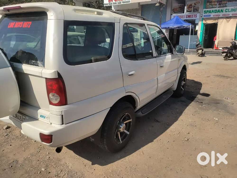 Tata Safari Dicor 2012