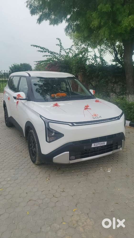 Kia Carens Clavis 2026petrol