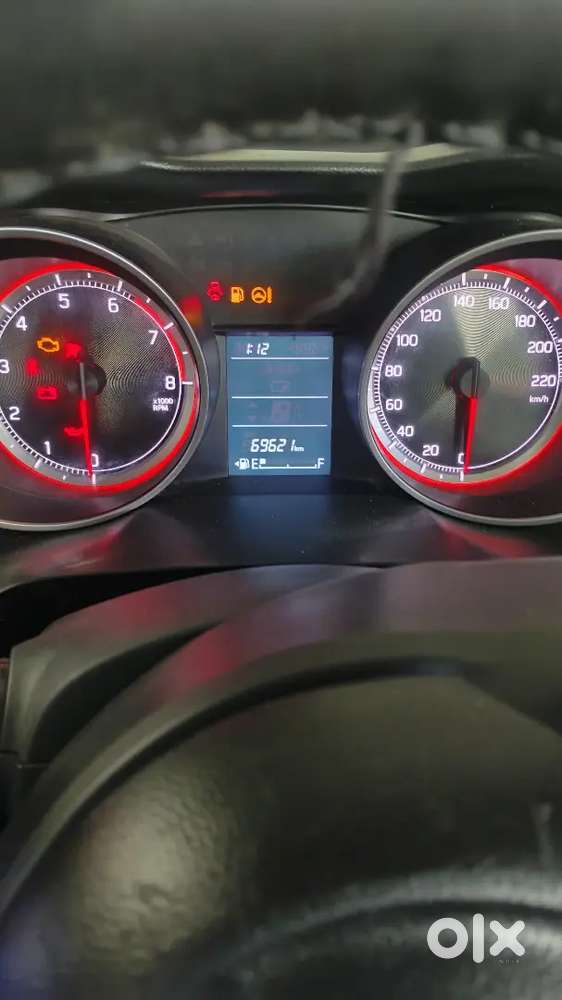 Good Condition And Full Fuction Working No Skretc