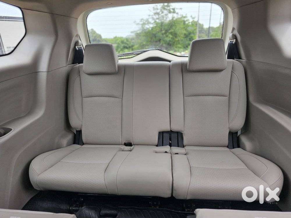 Mahindra Marazzo M8, 2018, Diesel