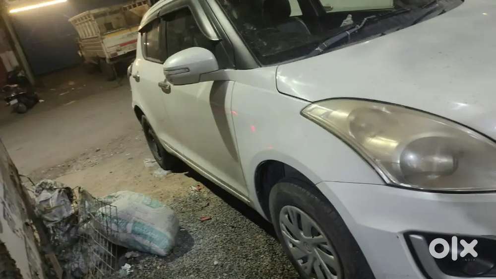 Maruti Suzuki Swift Vxi Petrol 2015