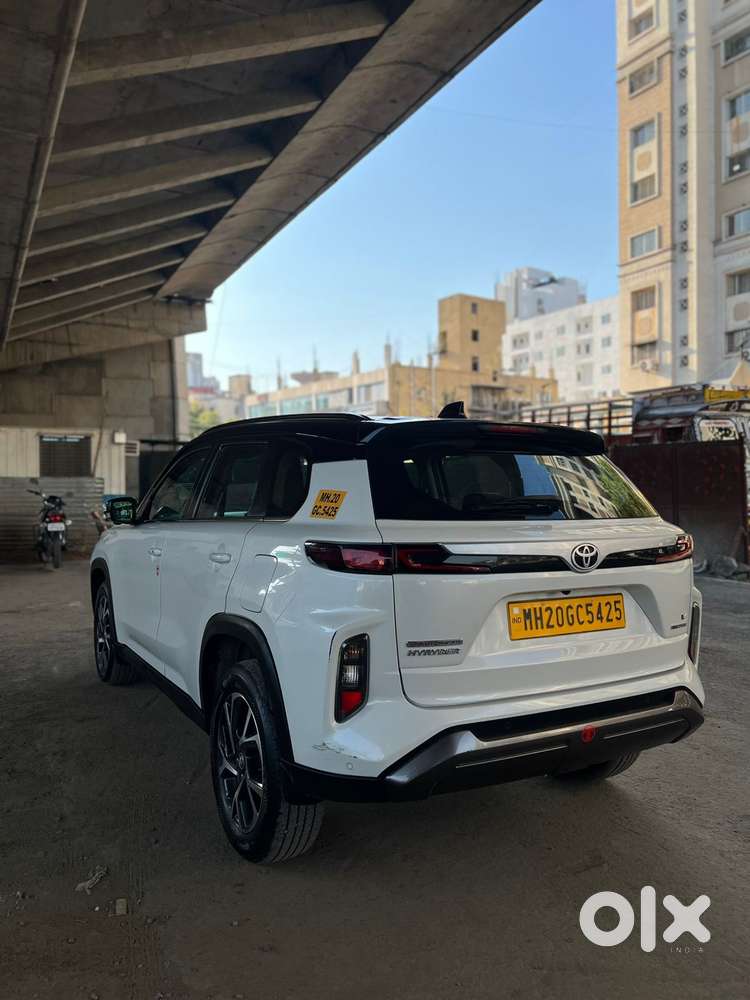 Toyota Urban Cruiser Hyryder, 2023, Petrol