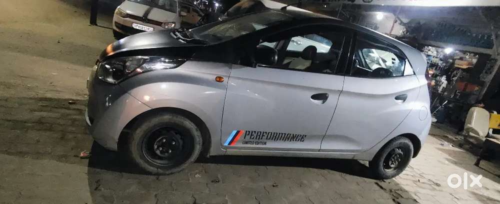 Hyundai Eon Era 2016 Petrol Manual Both Key Available