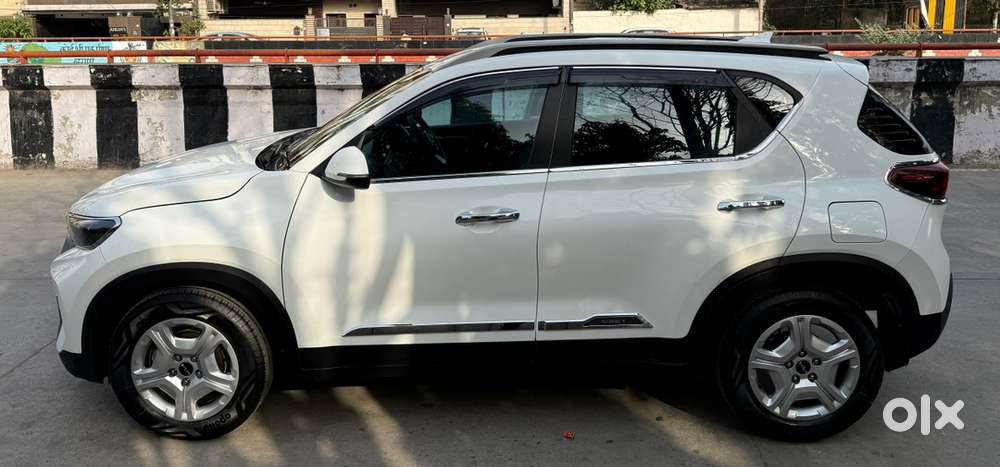 Kia Sonet Petrol 2023 Less Driven Excellent Condition Delhi