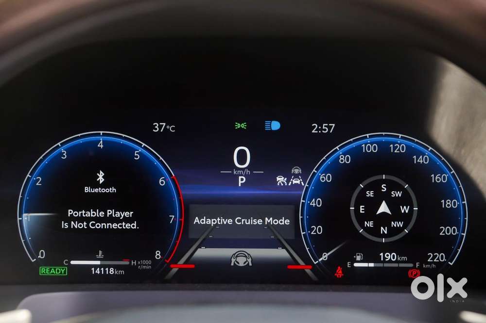 Toyota Vellfire Vip – Executive Lounge, 2025, Petrol