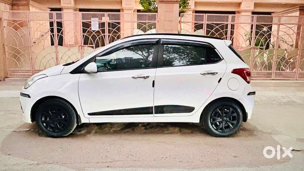 Hyundai Grand I10 Sportz (petrol) – October 2013 Model