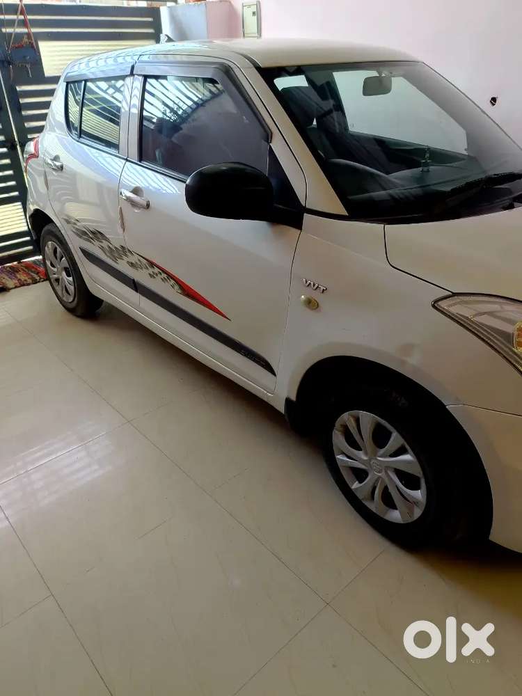 Maruti Suzuki Swift Lxi Petrol 2016