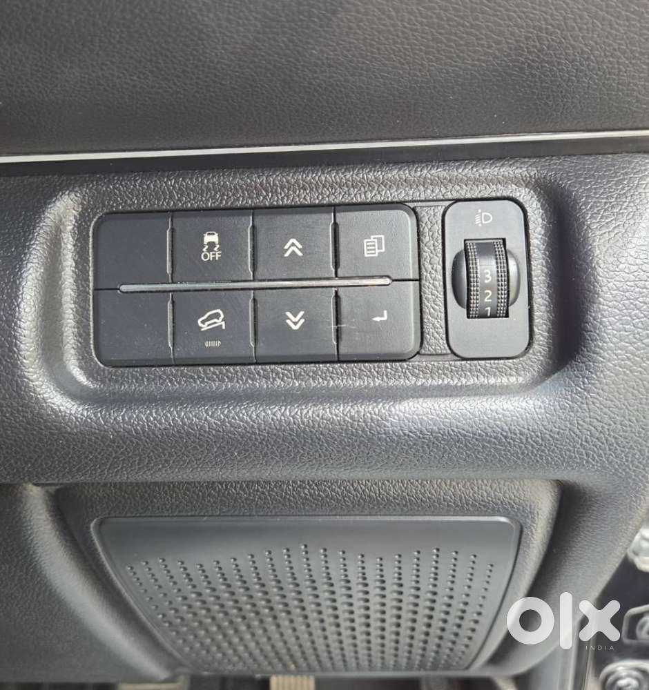 Mahindra Thar Lx Hard Top Petrol Mt 4wd, 2021, Petrol